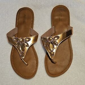 Apt. 9 Women's Gold and Brown Floral Sandals